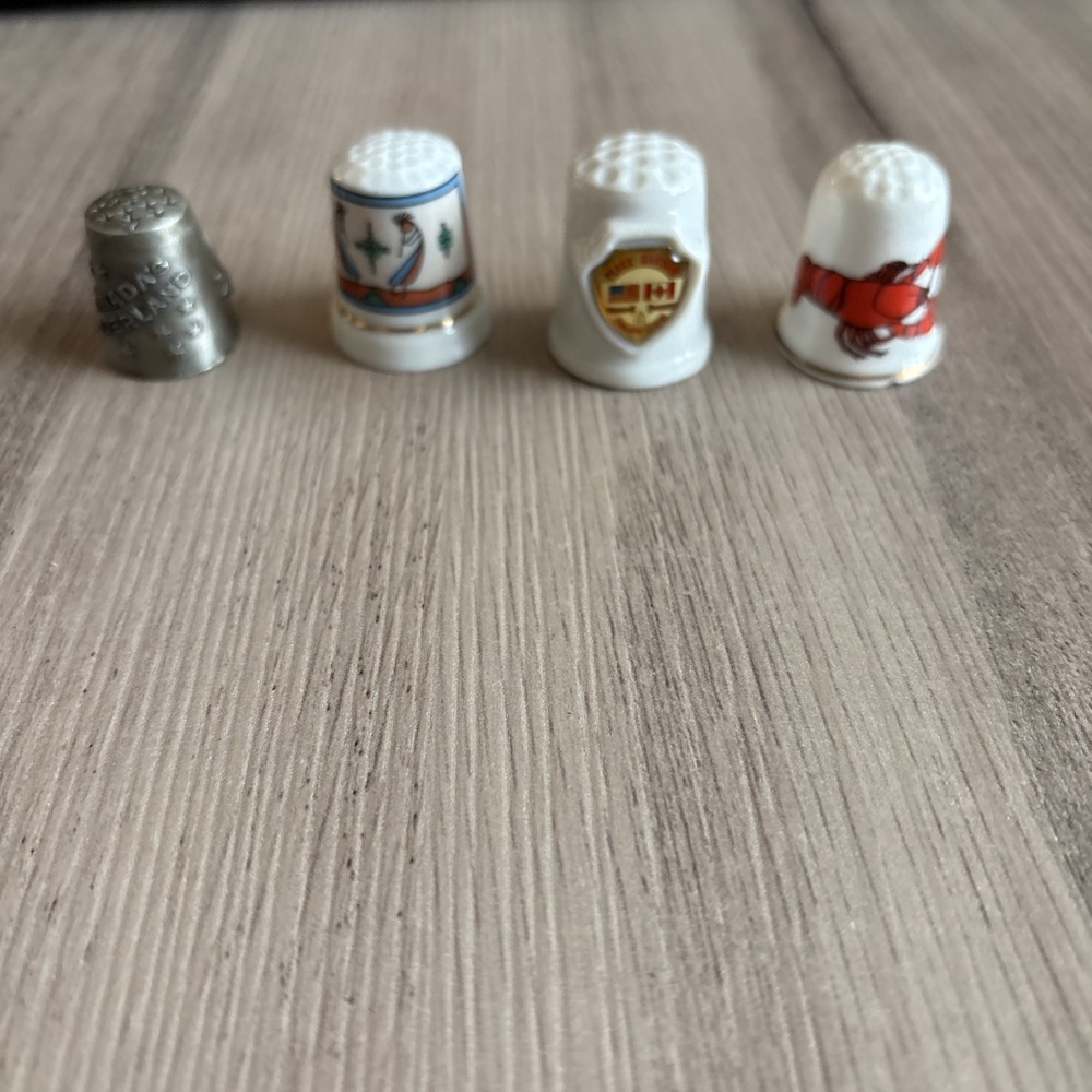Lot of 4 Vintage Vacation Souvenir Thimbles Porcelain Metal Canada Tourist Set